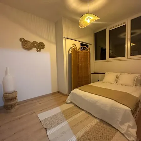 Dom wakacyjny Calya Family In Brussels - 4 Bedrooms Sint-Pieters-Leeuw