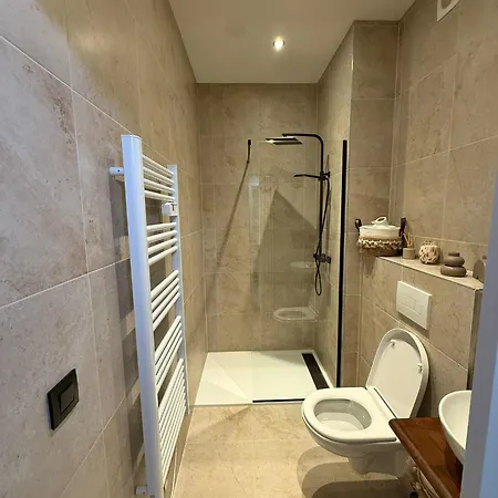 Calya Family In Brussels - 4 Bedrooms Sint-Pieters-Leeuw